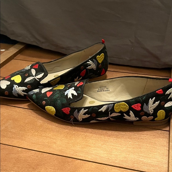 Biden Embroidered Black Flats - Picture 2 of 6